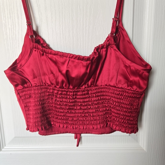 Red Top - Picture 2 of 2